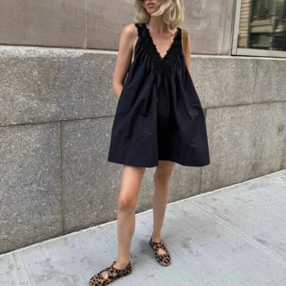 BEST Helsa Mini Dress With Lace in Tech Poplin Small Black Noir French Casual - Picture 3 of 10